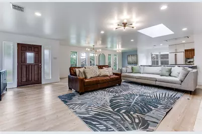 7637 La Risa Drive, Dallas, TX 75248 - Photo 2