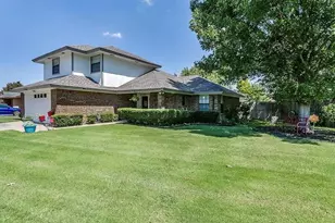 364 La Quinta Circle S, Keller, TX 76248 - Photo 1