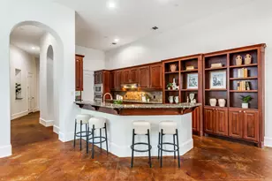 601 E 1st St, Fort Worth, TX 76102 - Photo 14