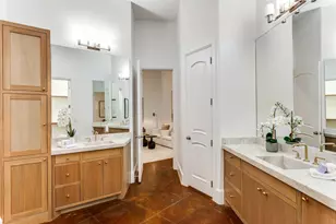 601 E 1st St, Fort Worth, TX 76102 - Photo 24