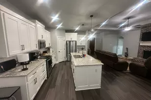 1418 Cheyenne Trail, Granbury, TX 76048 - Photo 4