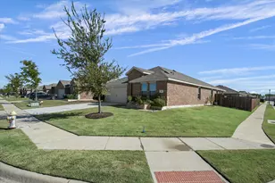 909 Farmstead Wy, Josephine, TX 75189 - Photo 2