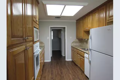 710 N Robinson Road, Robinson, TX 76706 - Photo 6