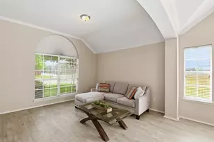 812 Patricia Dr, Allen, TX 75002 - Photo 2