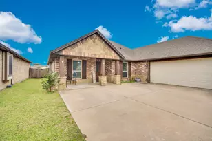 1675 Potomac Dr, Burleson, TX 76028 - Photo 8