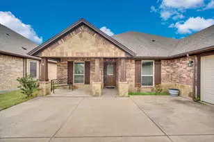 1675 Potomac Dr, Burleson, TX 76028 - Photo 6