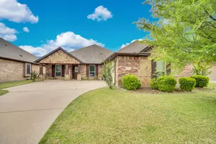 1675 Potomac Dr, Burleson, TX 76028 - Photo 4