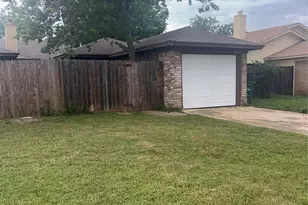 2720 Countryside Ln, Fort Worth, TX 76133 - Photo 1