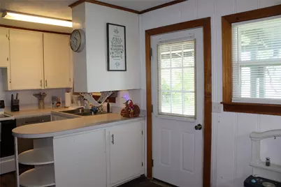 209 Pennsylvania Avenue, Graham, TX 76450 - Photo 10