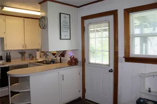 209 Pennsylvania Ave, Graham, TX 76450 - Photo 10