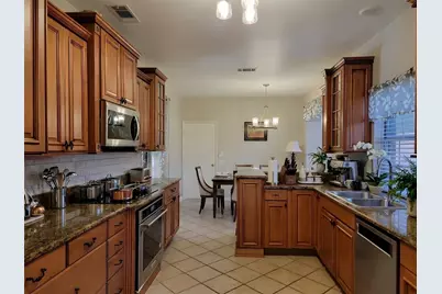 8609 Crested Cove Court, Plano, TX 75025 - Photo 6