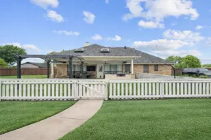 4200 Jennifer Ln, Crowley, TX 76036 - Photo 34