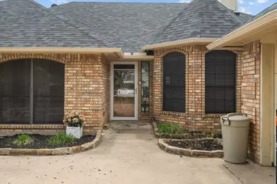 4200 Jennifer Lane, Crowley, TX 76036 - Photo 2