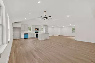 910 S Chatfield St, Ennis, TX 75119 - Photo 14