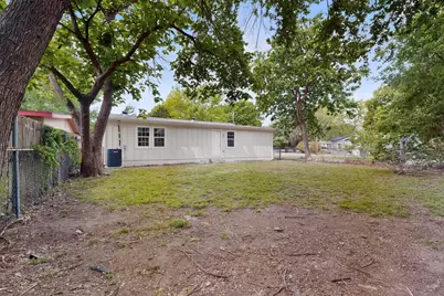 910 S Chatfield Street, Ennis, TX 75119 - Photo 26