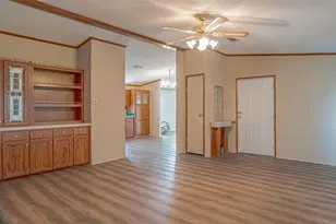 2717 Creek Dr, Granbury, TX 76048 - Photo 10