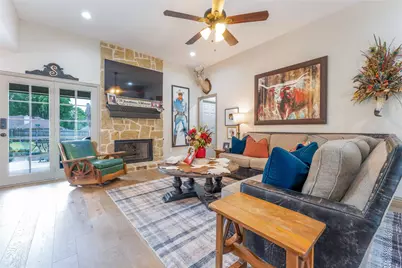 523 W 1st Street, Justin, TX 76247 - Photo 6