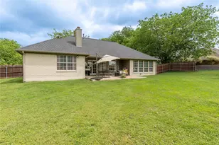 523 W 1st St, Justin, TX 76247 - Photo 28