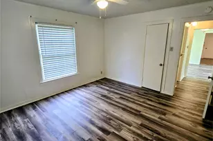 1813 Throckmorton St, Gainesville, TX 76240 - Photo 26