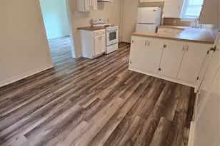 1813 Throckmorton St, Gainesville, TX 76240 - Photo 12