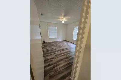 1813 Throckmorton Street, Gainesville, TX 76240 - Photo 20