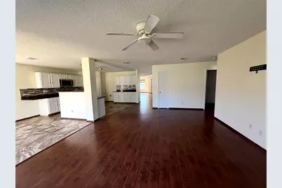 7919 Mosstree Drive, Arlington, TX 76001 - Photo 10