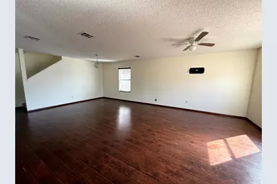 7919 Mosstree Drive, Arlington, TX 76001 - Photo 4