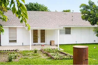 420 Price Drive, Lewisville, TX 75067 - Photo 18