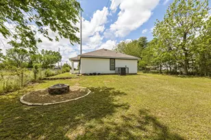 535 S Belknap St, Mexia, TX 76667 - Photo 28