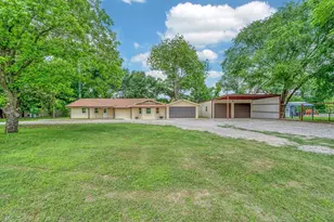 257 Hcr 2201, Aquilla, TX 76622 - Photo 2