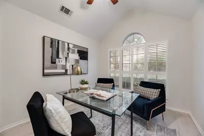 336 Touchdown Drive, Irving, TX 75063 - Photo 18