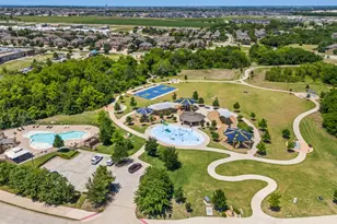 11804 Hamptonbrook Dr, McKinney, TX 75071 - Photo 18