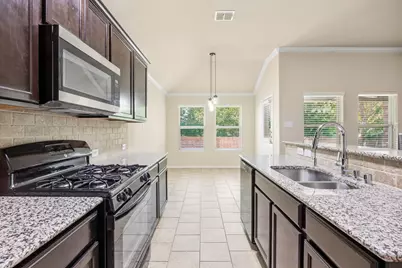 11804 Hamptonbrook Drive, McKinney, TX 75071 - Photo 6