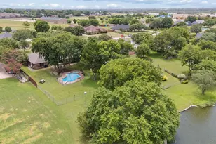 2507 Lake Ridge Rd, Glenn Heights, TX 75154 - Photo 2