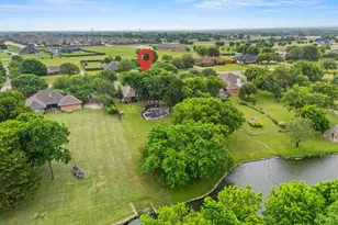 2507 Lake Ridge Rd, Glenn Heights, TX 75154 - Photo 2