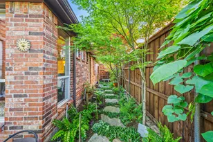 2139 Barret Dr, Frisco, TX 75033 - Photo 4