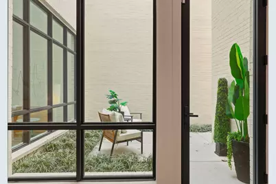 610 N Oak Cliff Boulevard #302, Dallas, TX 75208 - Photo 22