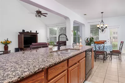 4924 Marsh Harrier Avenue, Grand Prairie, TX 75052 - Photo 16