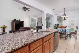 4924 Marsh Harrier Ave, Grand Prairie, TX 75052 - Photo 16