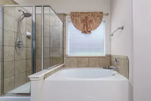 4924 Marsh Harrier Ave, Grand Prairie, TX 75052 - Photo 22