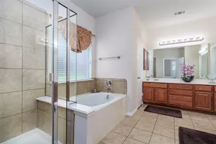 4924 Marsh Harrier Ave, Grand Prairie, TX 75052 - Photo 20