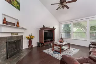 4924 Marsh Harrier Ave, Grand Prairie, TX 75052 - Photo 10