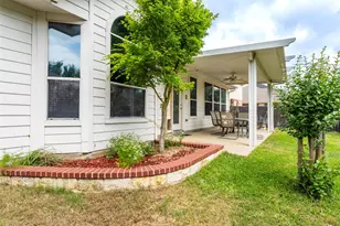 4924 Marsh Harrier Ave, Grand Prairie, TX 75052 - Photo 38