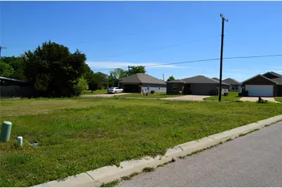 306 Preston Road, Mabank, TX 75147 - Photo 1