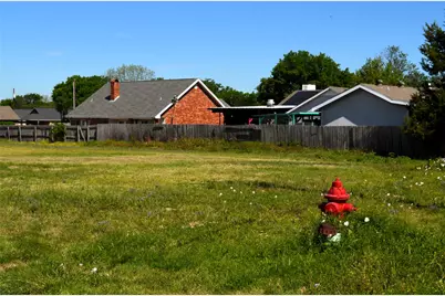 306 Preston Road, Mabank, TX 75147 - Photo 2