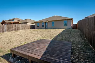 811 Emerald Dr, Princeton, TX 75407 - Photo 22