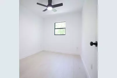 250 Skyview, Point, TX 75472 - Photo 12