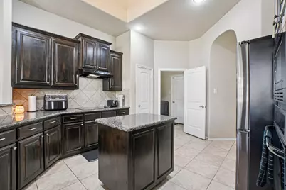 1117 Daventry Drive, Glenn Heights, TX 75154 - Photo 8