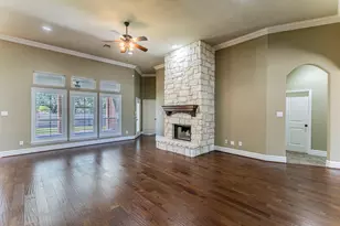 112 Star Ridge Cir, Waco, TX 76657 - Photo 2