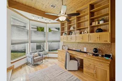 9502 Moss Haven Drive, Dallas, TX 75231 - Photo 10